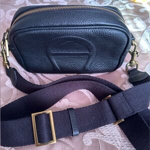 ETIENNE AIGNER - Crossbody - Black Leather Adeline Camera Handbag